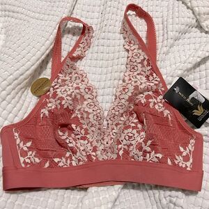 NWT- Wacoal - 32. Convertible Bra
